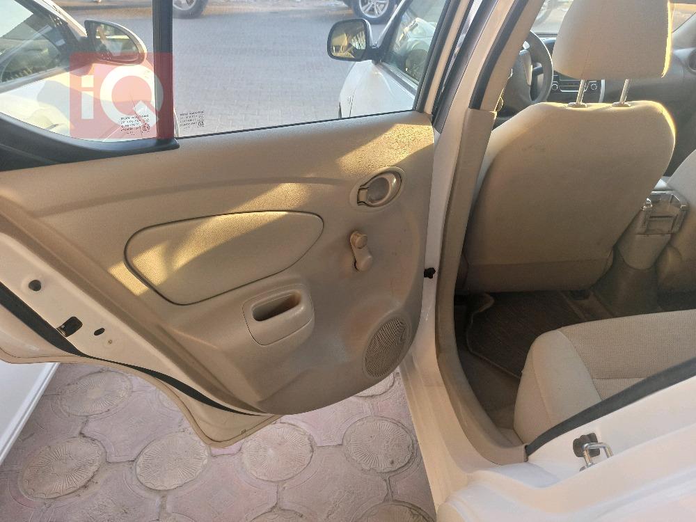 Nissan Sunny